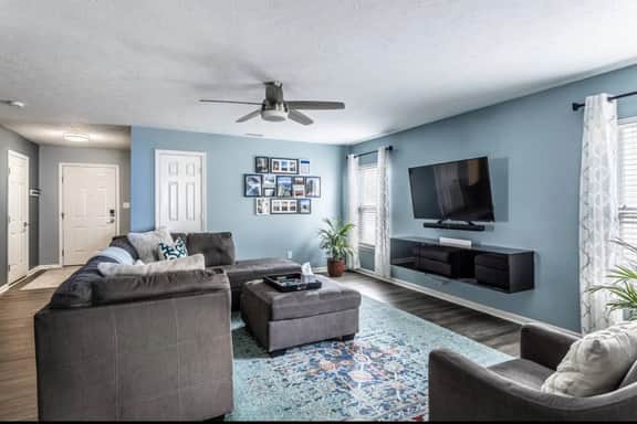 Easy Living Near Ruoff Center - Image 4